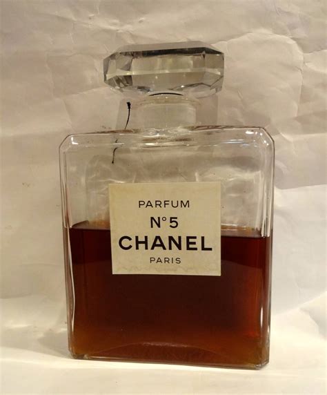 chanel no 5 giant factice|CHANEL No 5 Paris LARGE GLASS DUMMY Factice Vintage .